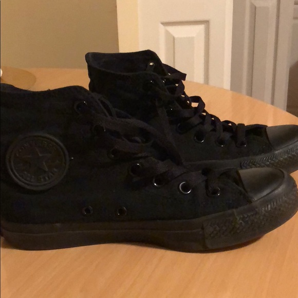 total black converse